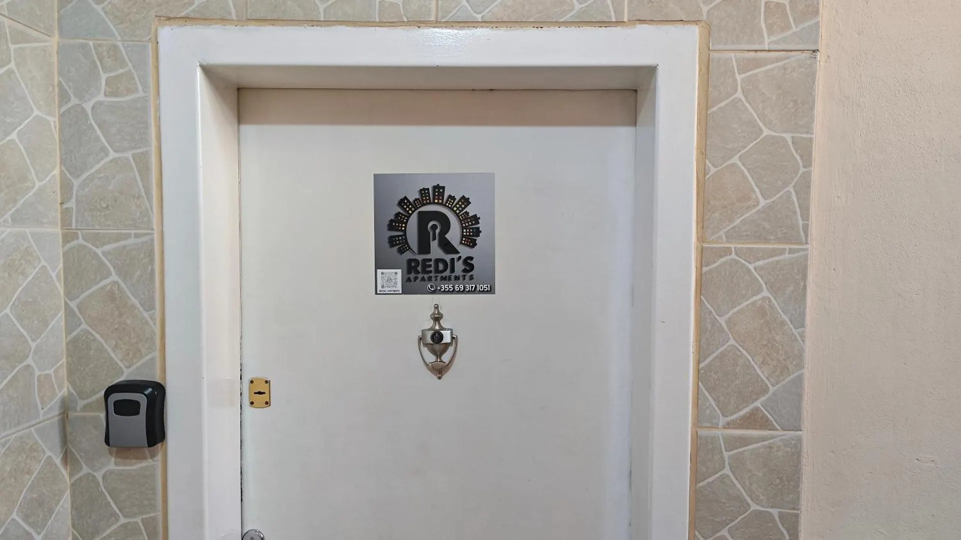 Redi'S Apartments Tirana