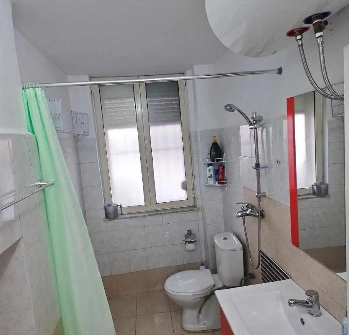 Redi'S Apartments Tirana Albania